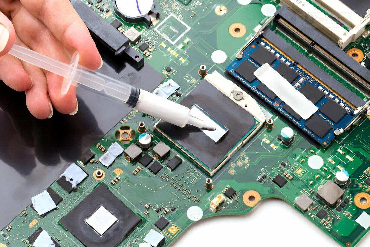 Dịch vụ vệ sinh Laptop Lenovo giá tốt