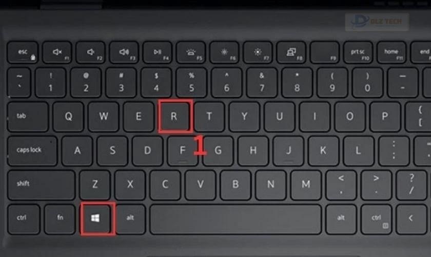 Mở Group Policy Editor