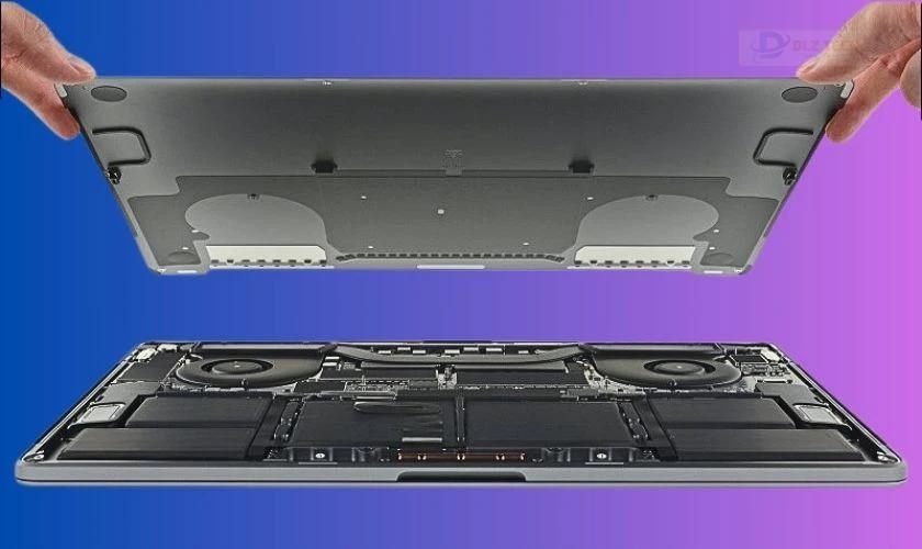 Tháo nắp MacBook