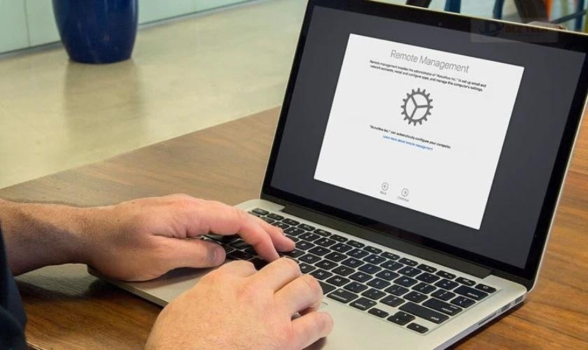 Kiểm tra tình trạng và yêu cầu thông tin của máy trước khi mua