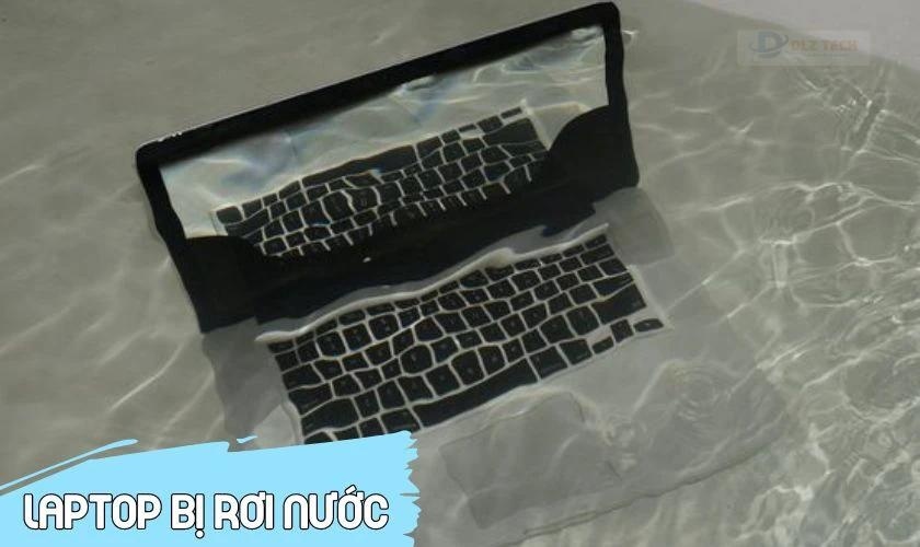 Môi trường ẩm ướt gây ra tình trạng mốc cho màn hình laptop
