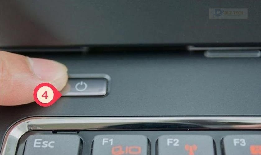 Lắp đặt lại màn hình sau khi vệ sinh