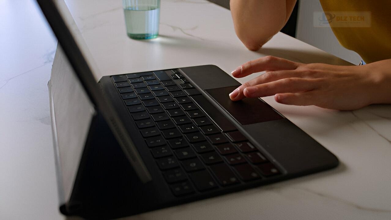 Dlz Tech - Nơi tin cậy cho việc thay màn hình laptop