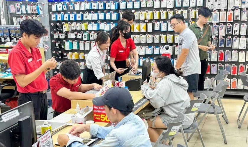 Sửa lỗi máy tính bị treo màn hình Starting Windows 7, 10 uy tín tại Dlz Tech