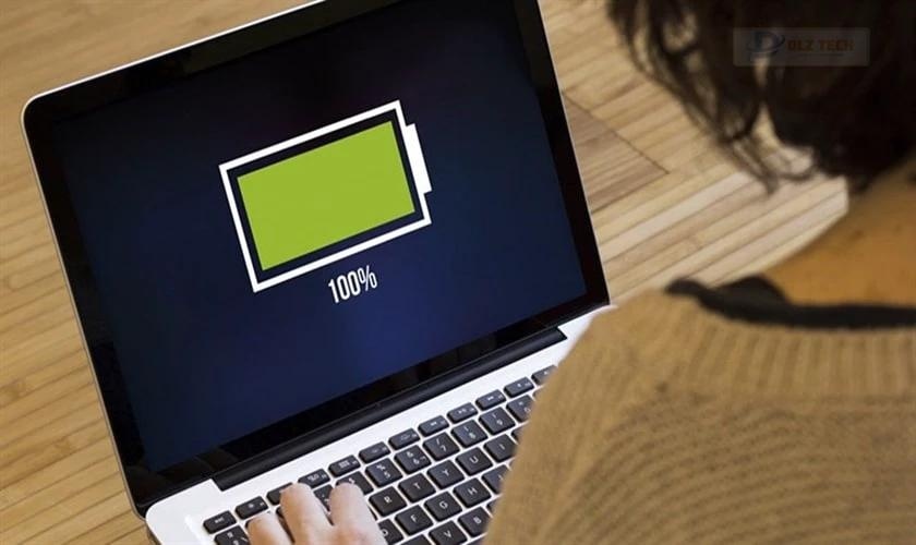 Có nên cắm sạc laptop để pin ở mức 100% không?