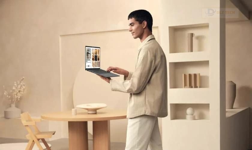 Laptop nhẹ nhất thế giới 2025 có gì đặc biệt