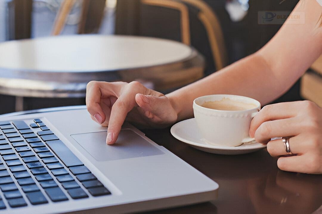 Thay pin laptop mới