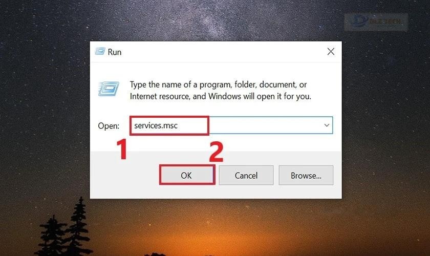 Nhấn tổ hợp phím Windows + R để nhập services.msc
