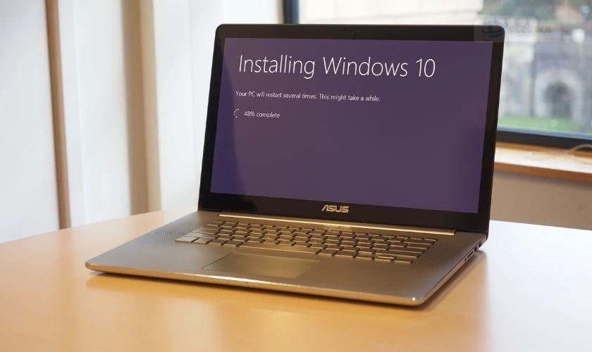 Khôi phục hệ điều hành khi loa laptop lúc nghe lúc không