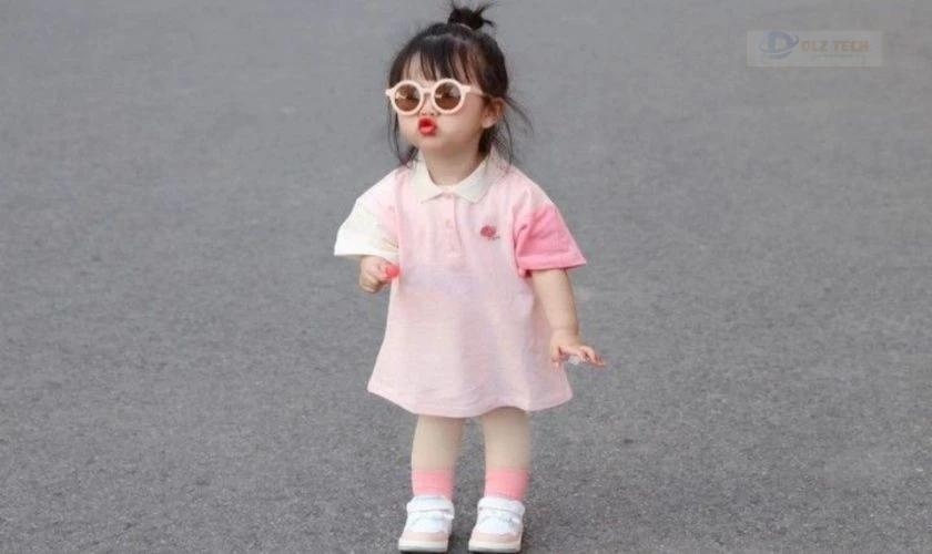 Bé gái sành điệu - hình nền máy tính dễ thương