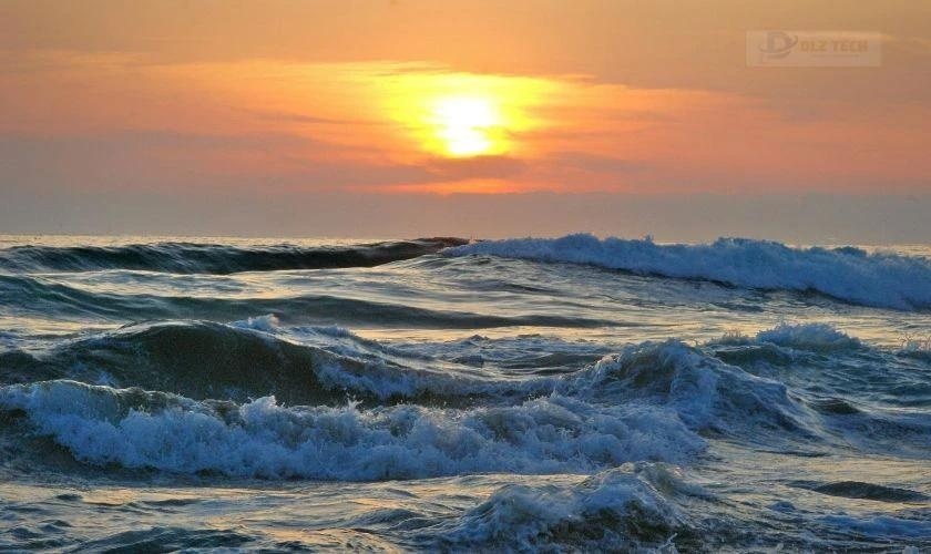 Hoàng hôn trên biển lung linh