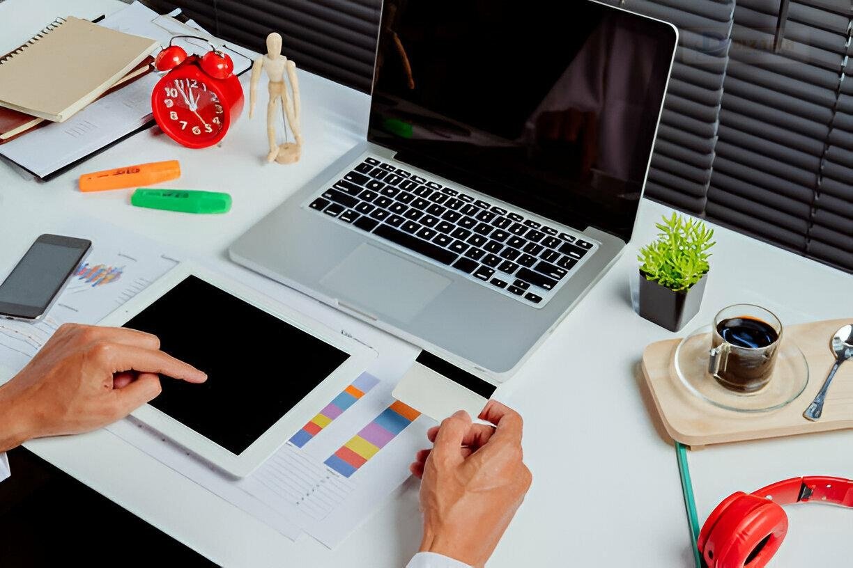 Sửa chữa điện thoại nhanh chóng tại Dlz Tech