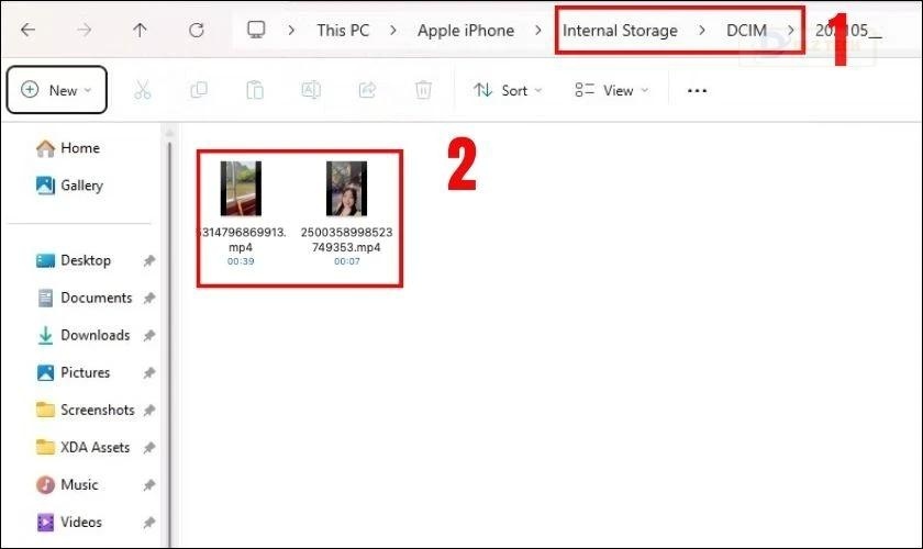 Nhấp chuột phải vào video mà bạn muốn chuyển và chọn Copy