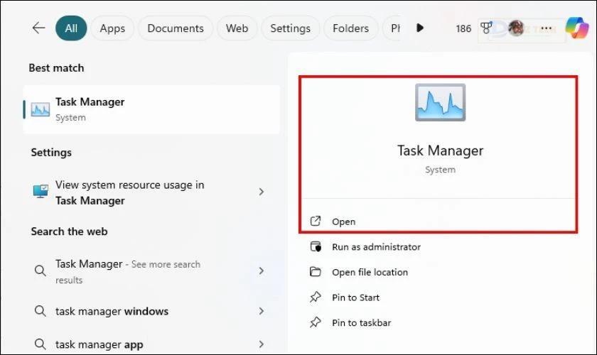 Nhấn tìm mở Task Manager trên thanh Search