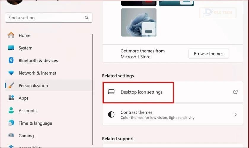 Tìm mục Related settings và chọn Desktop icon settings