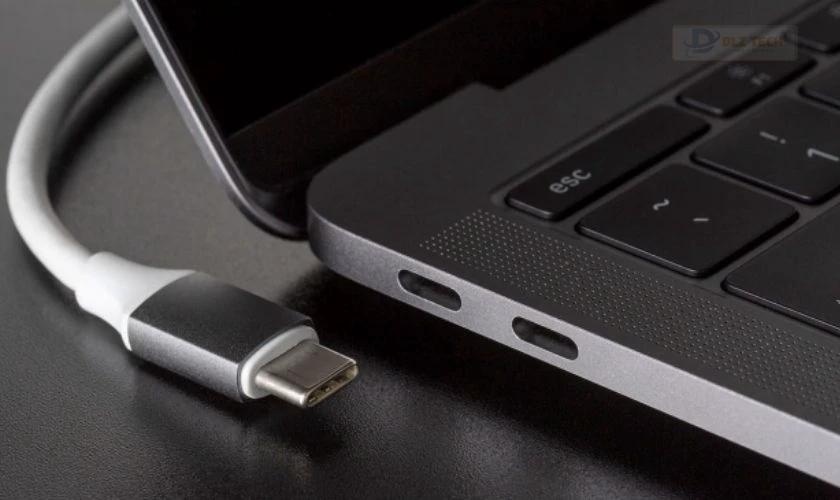 Cách sạc pin laptop bằng cổng USB đơn giản