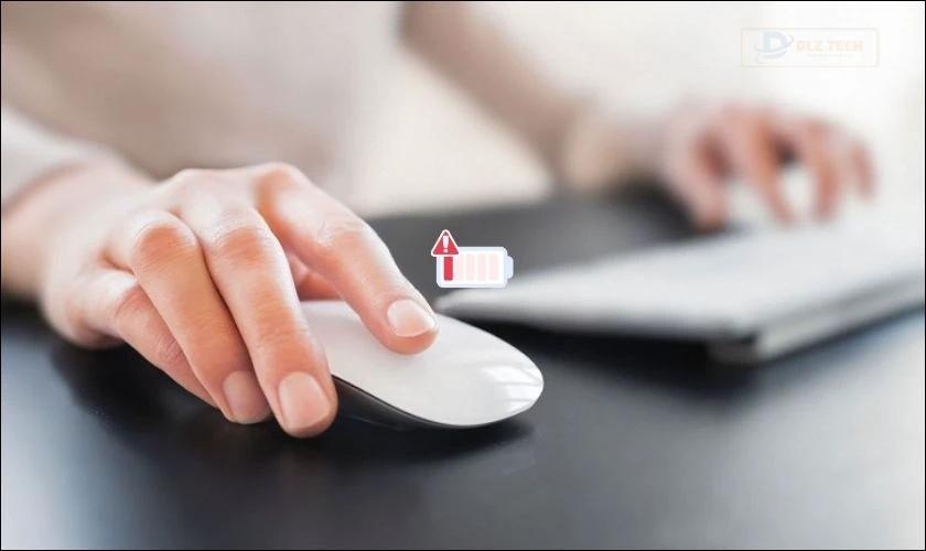 Chuột phản hồi chậm là dấu hiệu hết pin thường gặp nhất