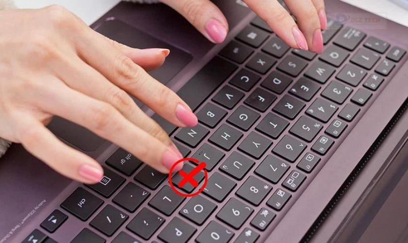 Bàn phím MacBook bị loạn chữ có dấu hiệu như thế nào?