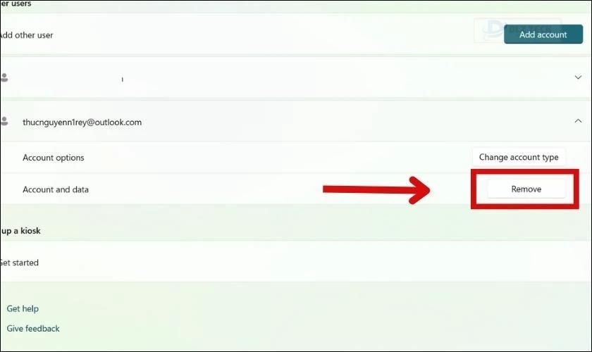 Chọn remove để xóa tài khoản Microsoft trên Windows