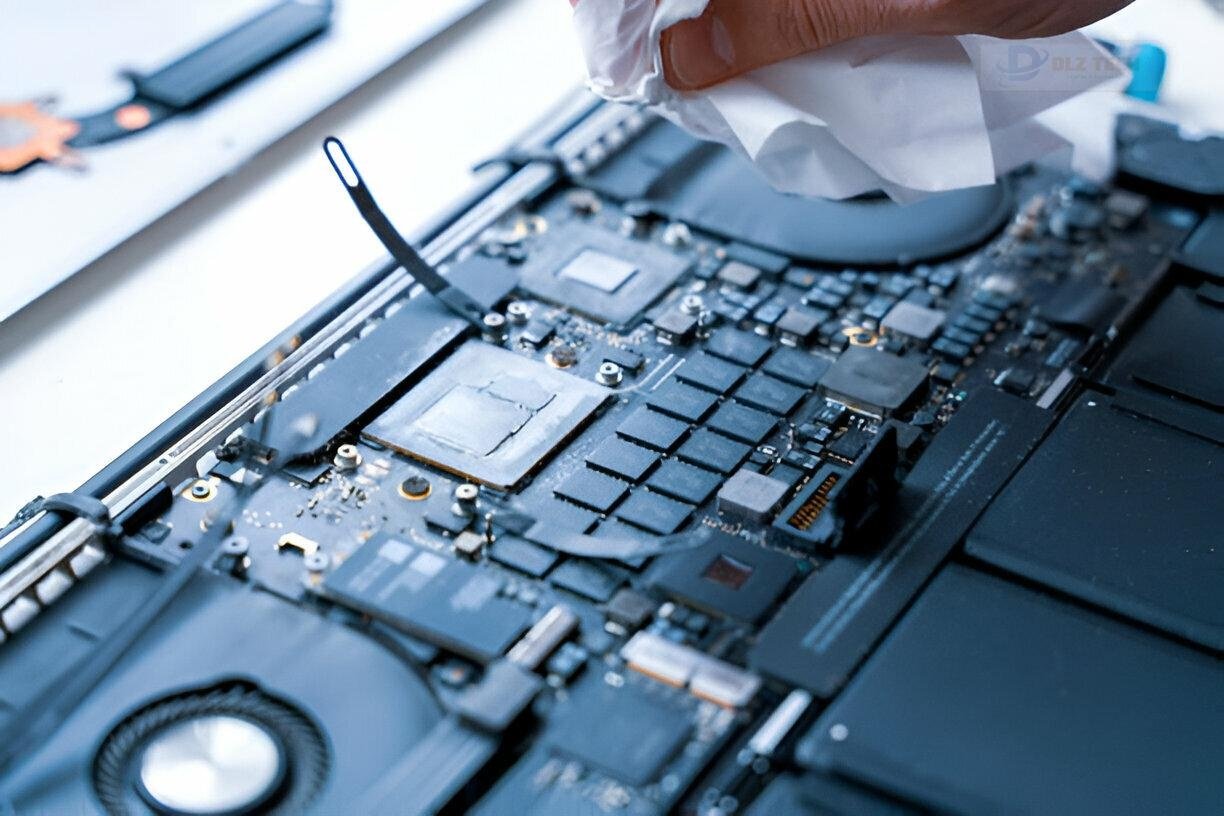 Thay bàn phím Macbook chất lượng