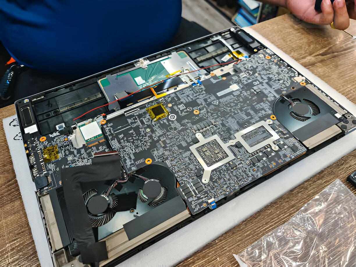 Đem máy đến Dlz Tech