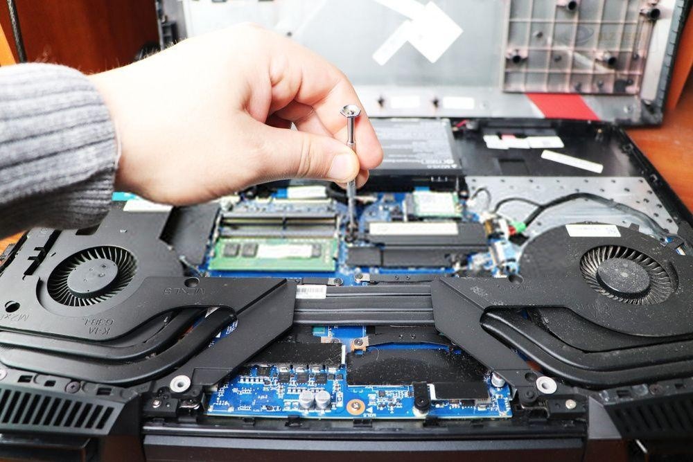Quy trình sửa laptop quận 7 tại Dlz Tech