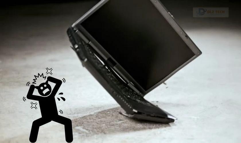 Do phần cứng quá lỏng lẻo