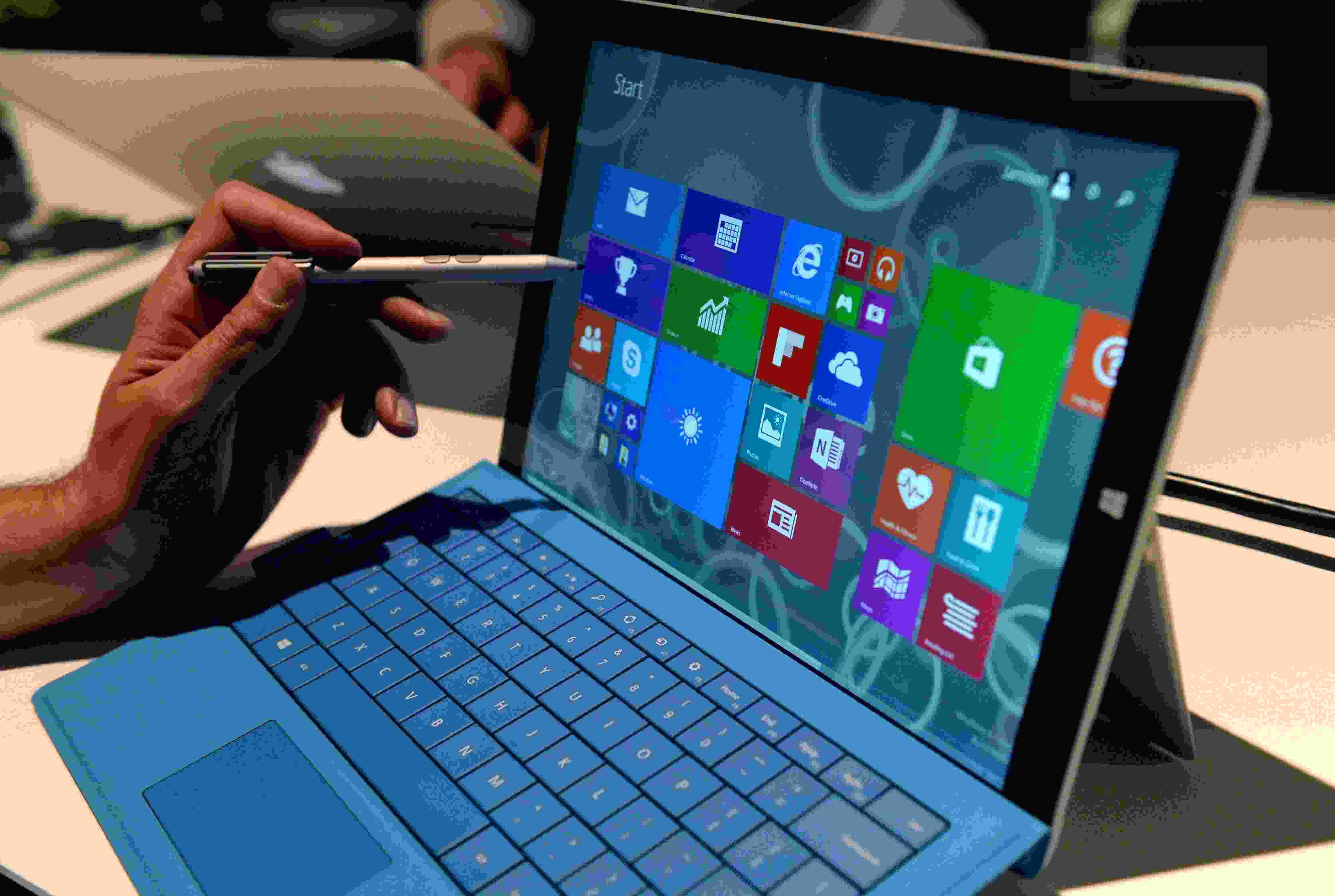Tìm nơi sửa màn hình laptop ở đâu?