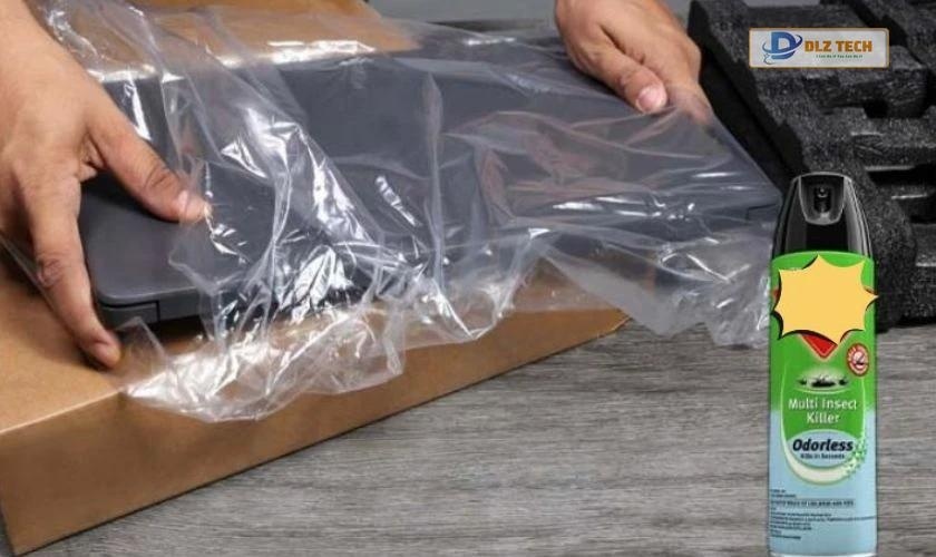 Bọc laptop trong túi kín