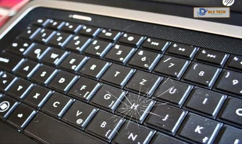 Do bàn phím bị tác động bên ngoài