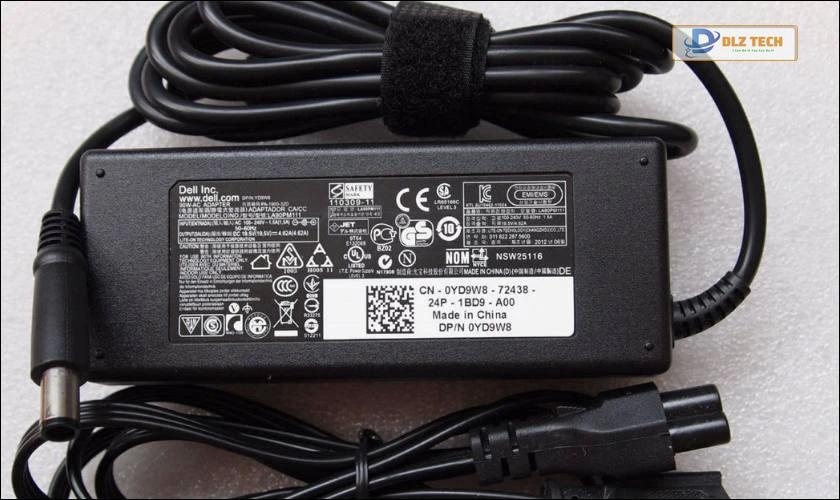 Nên sử dụng sạc laptop chính hãng