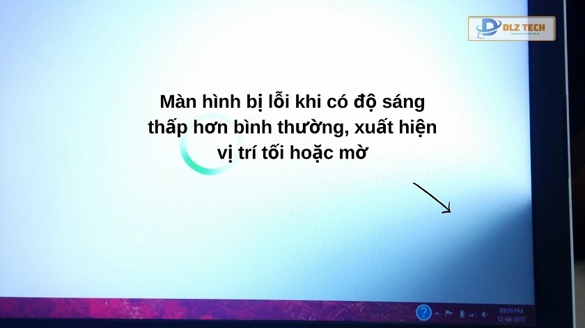 Biểu hiện của màn hình laptop bị tối, mờ