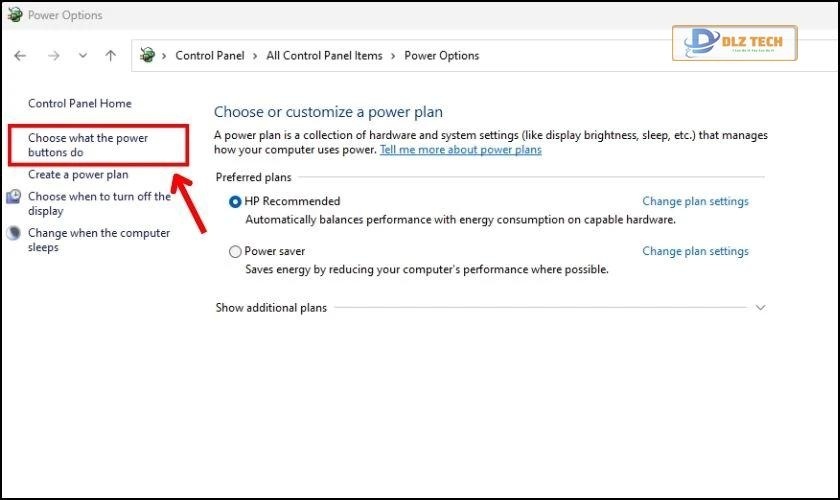 Chọn mục Choose what the power buttons do bên trái cửa sổ chương trình