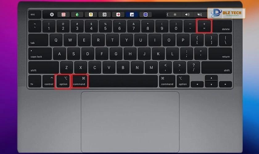 Sử dụng tổ hợp phím để phóng to, thu nhỏ màn hình MacBook