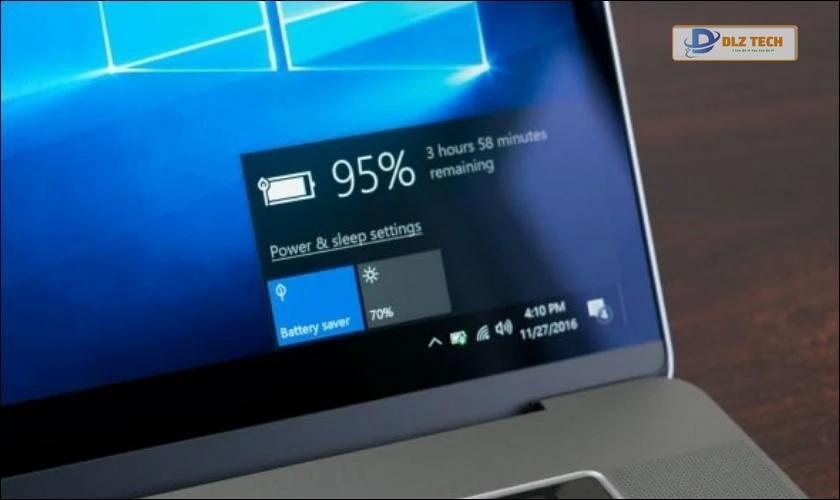 Khởi động lại laptop để tự cài đặt driver mới
