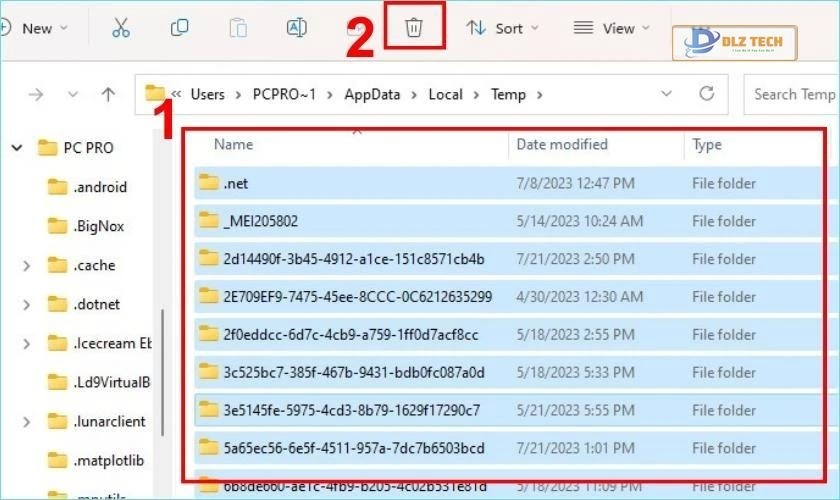 Nhấn chọn các tệp cần xóa