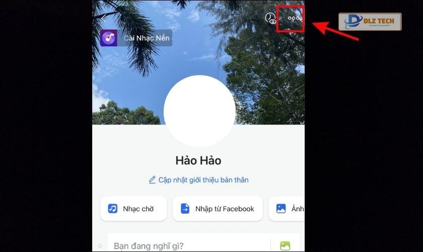 Chọn biểu tượng Ba chấm trong giao diện trang cá nhân