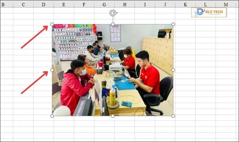 Cách chèn ảnh vào Excel vừa ô dữ liệu