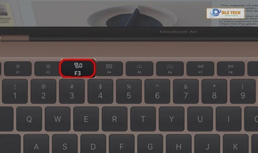 Chia cửa sổ làm việc bằng phím tắt 