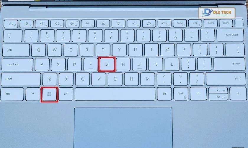 Phần mềm quay, chụp ảnh - Game Bar