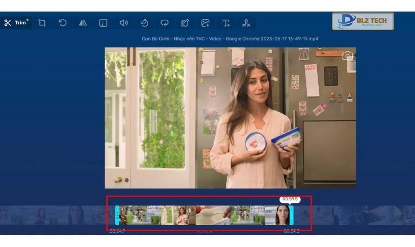 Kéo 2 thanh dọc ở 2 đầu video đến vị trí muốn cắt