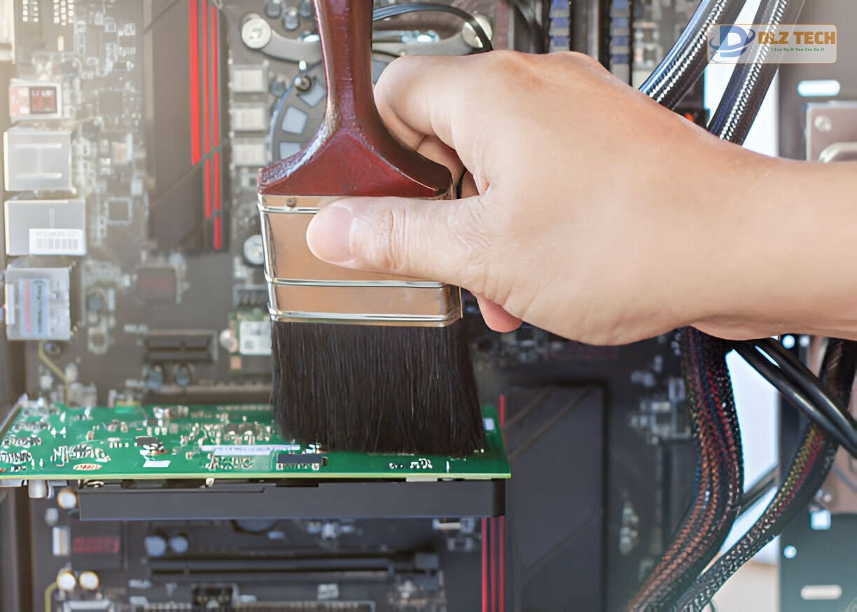 Tiết kiệm thời gian với dịch vụ vệ sinh laptop tại nhà Thuận An