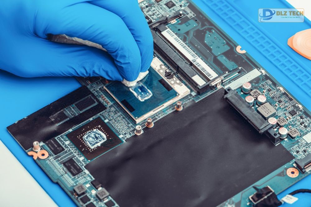 Sửa laptop tận nơi TPHCM uy tín DLZ Tech