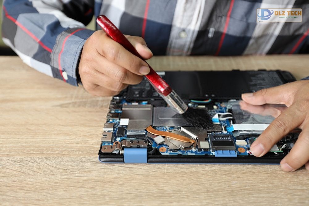 Địa chỉ sửa màn hình máy tính bị vàng uy tín tại TPHCM