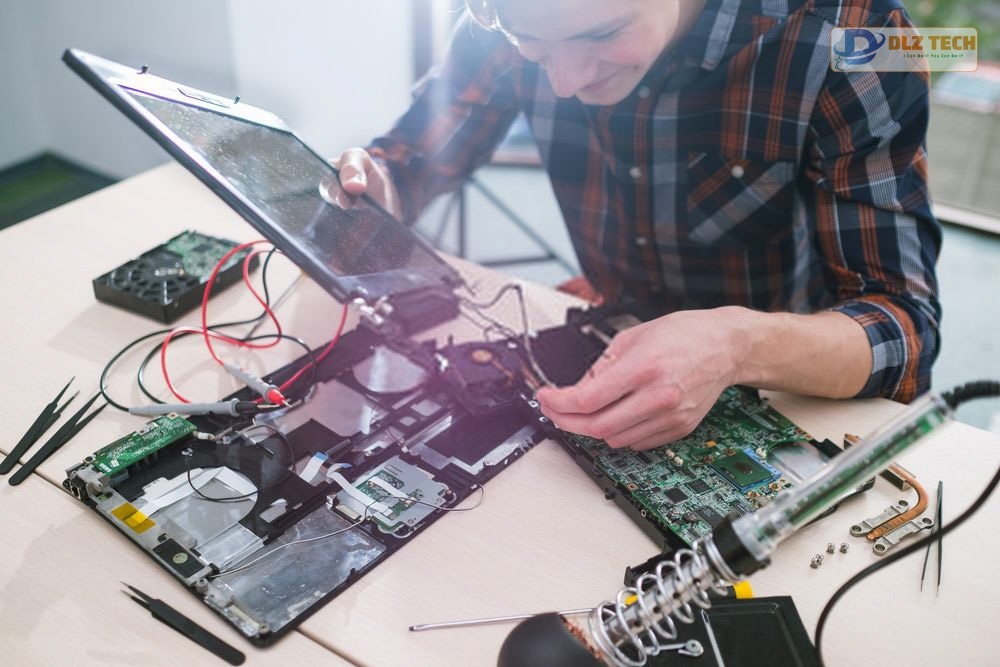 Đội ngũ kỹ thuật viên chuyên nghiệp của Dlz Tech