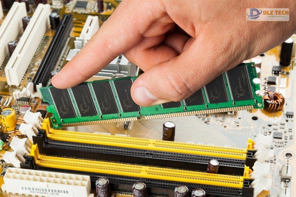 Vệ sinh laptop bình thạnh