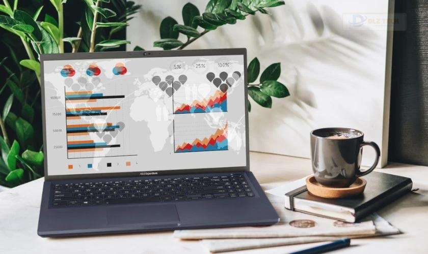 Máy tính xách tay dùng để chơi game