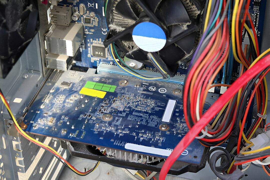 Quy trình vệ sinh laptop tại Dlz Tech quận Long Biên