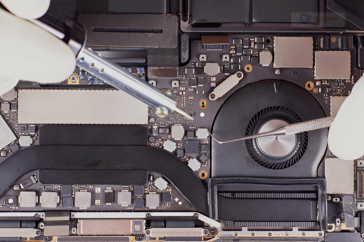 Vệ sinh bàn phím máy tính