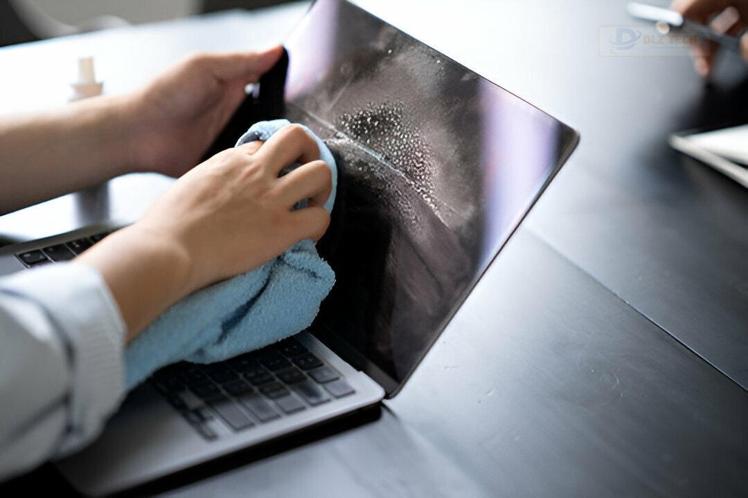 Vệ sinh miễn phí tại Dlz Tech